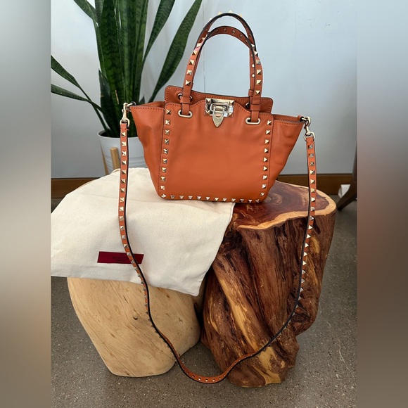 MINI ROCKSTUD GRAINY CALFSKIN BAG - Picture 3 of 15